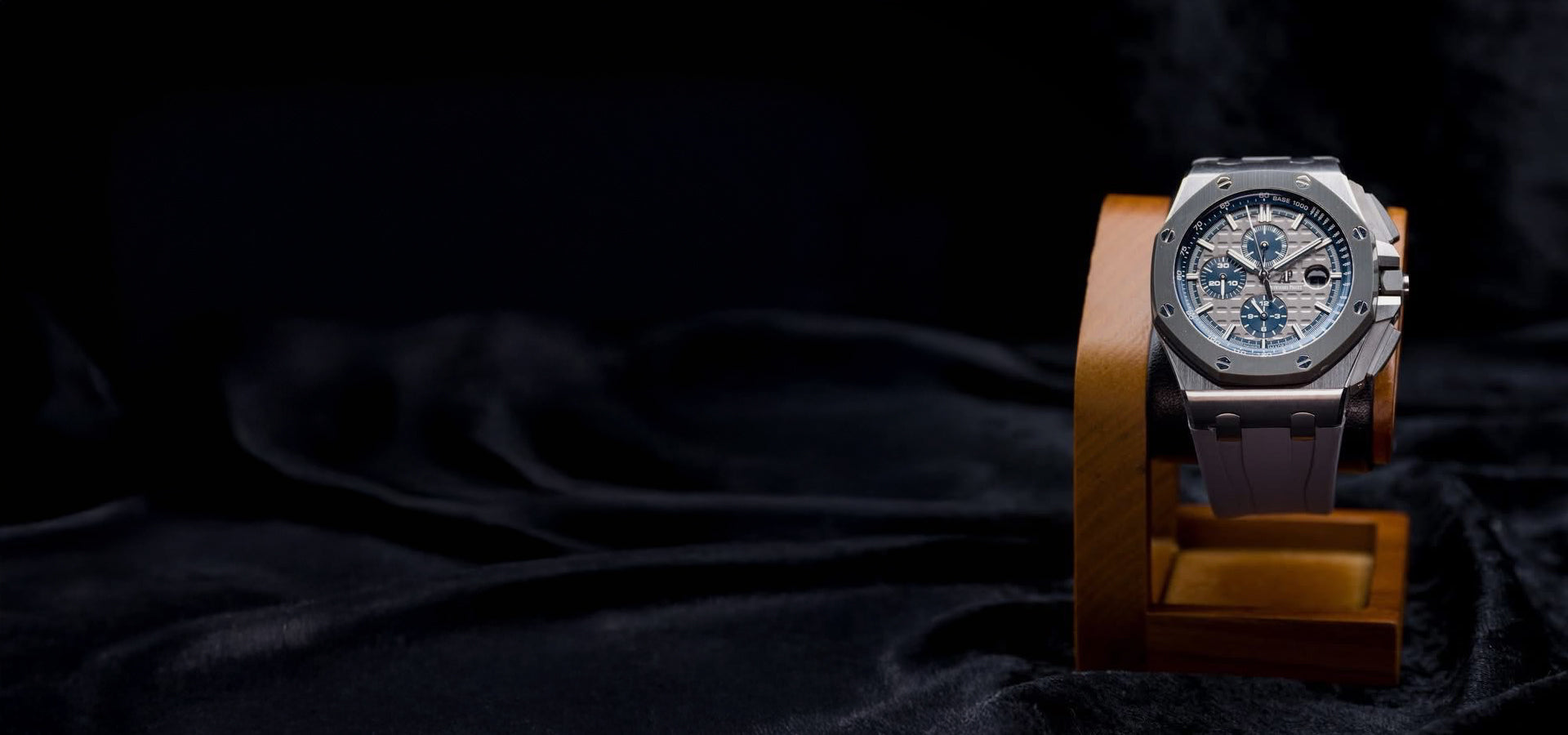 slider image slider_item_wyJpAt